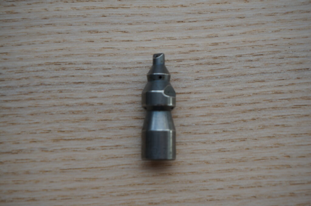 Dysza dłutowa Ø 10mm, GW M7″, 1000 bar